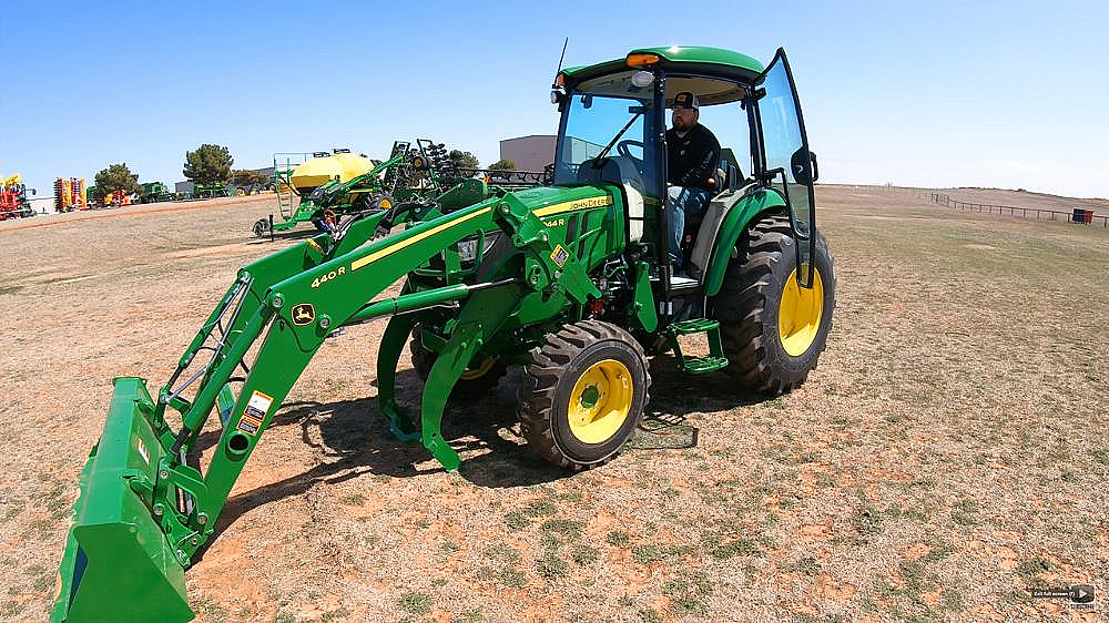 How to Remove and Install a 440R Loader on John Deere Tractor